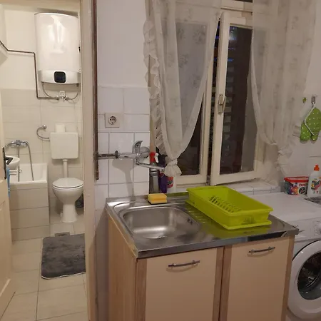 Gulin Apartment *